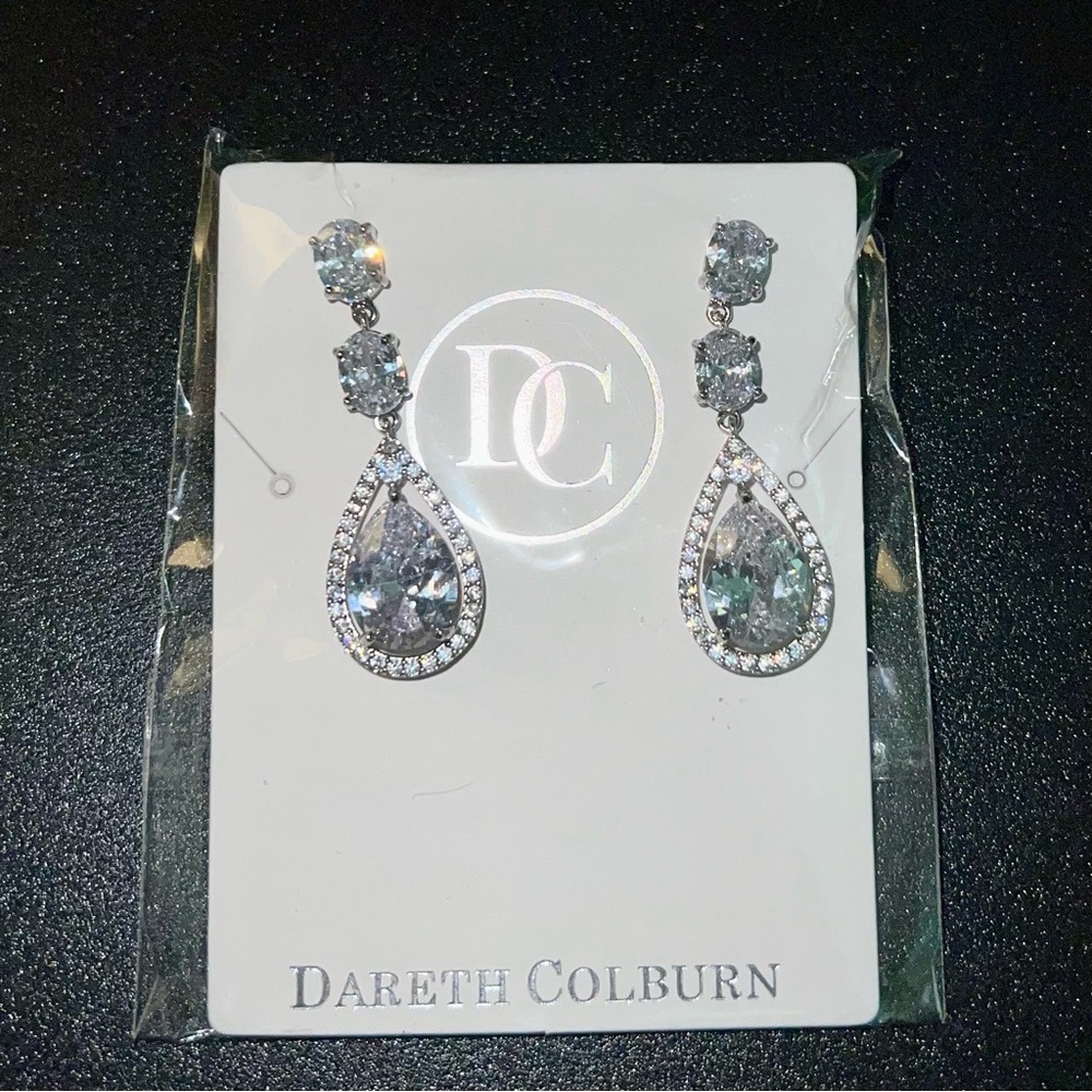 Dareth Colburn Silver Teardrop Crystal Drop Earrings - Clear